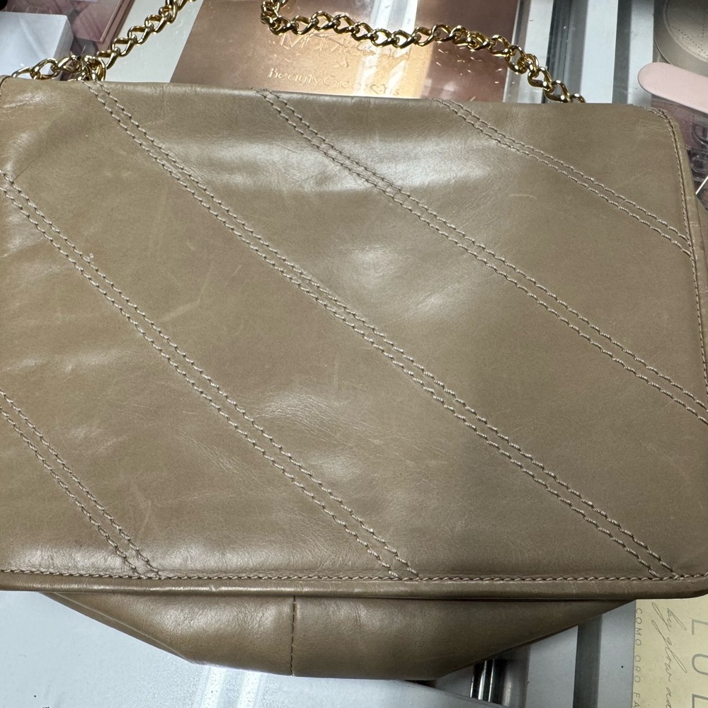 Salvatore Ferragamo Beige Leather Shoulder Bag